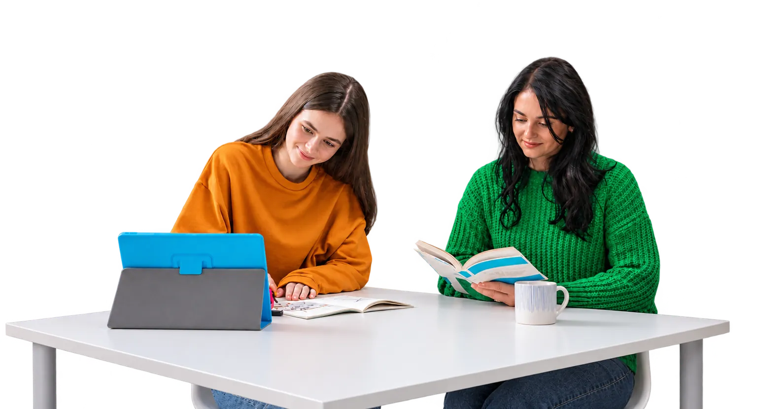 Insegnante e studentessa che studiano inglese con libri e un tablet